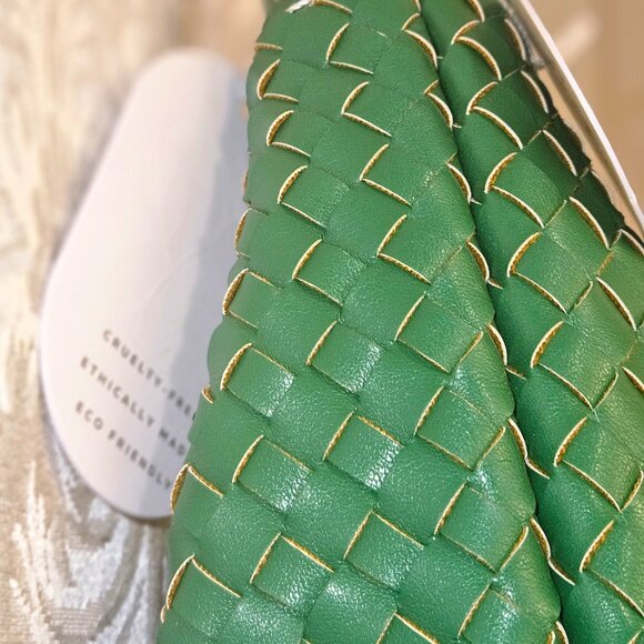 NWT intrecciato Melie Bianco Brigitte emerald green knotted vegan hobo bag - Picture 10 of 13